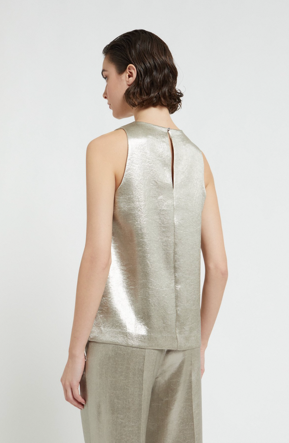 Shiny effect top