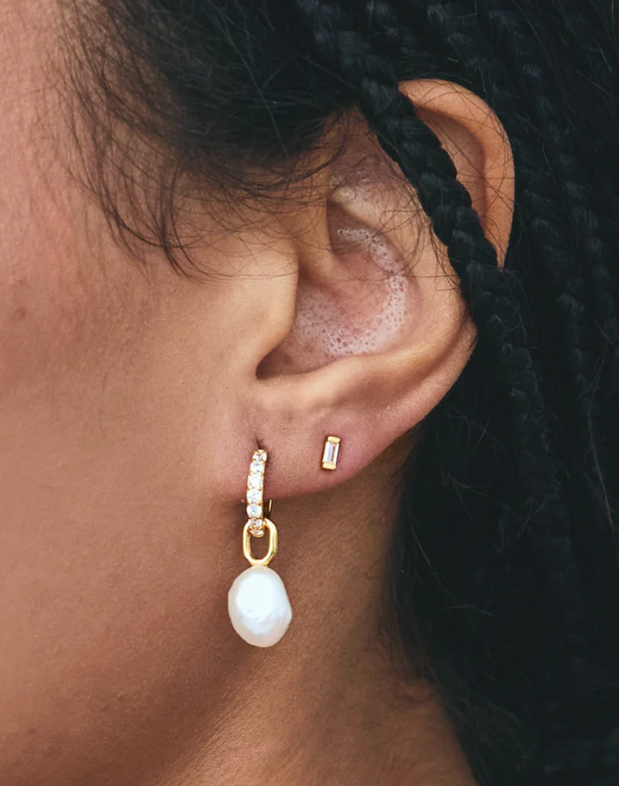ADA STUDS