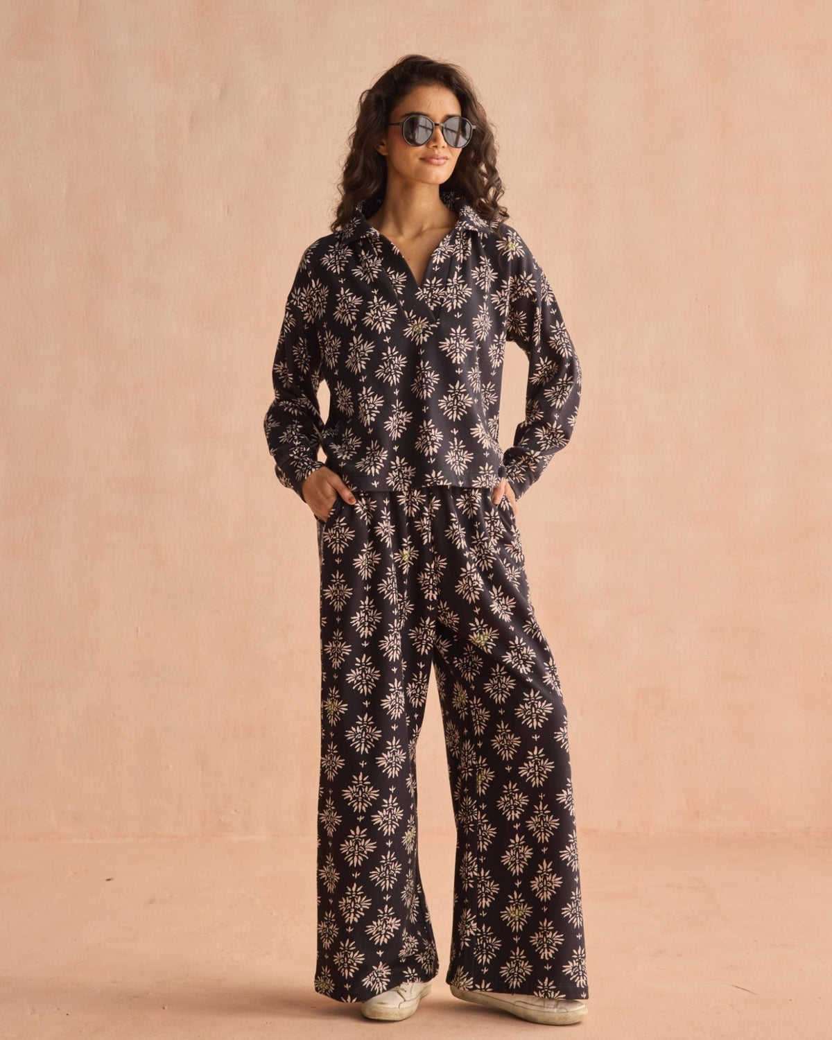 LOGAN SWEATSHIRT - Detour Boutiques