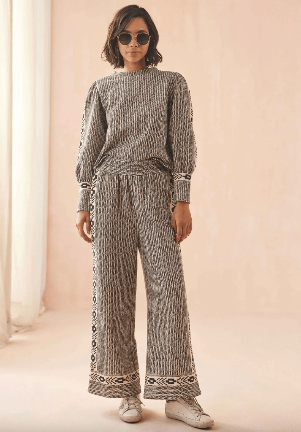 Lydia Sweatshirt - Detour Boutiques