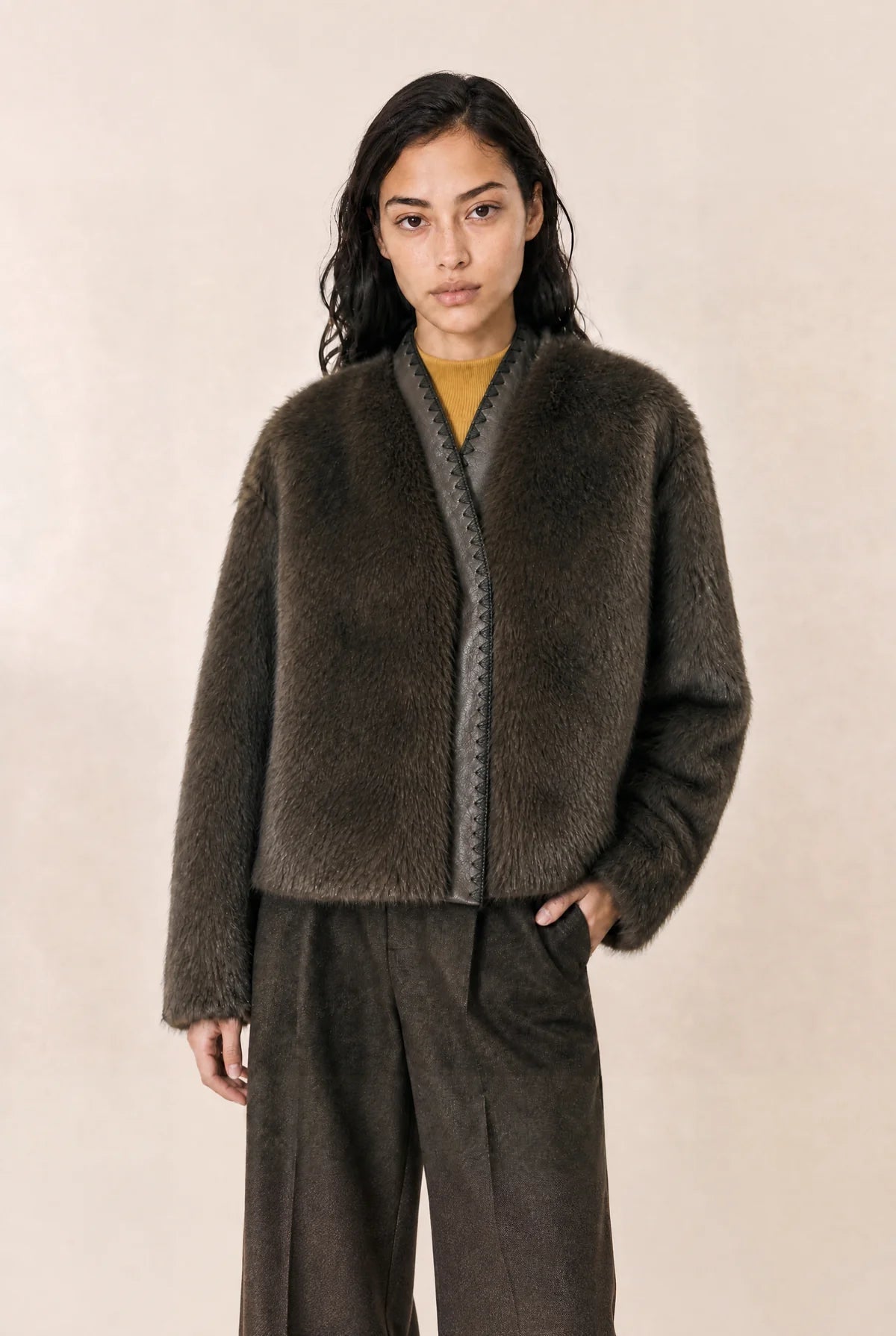 Vinih Plain Coat - Detour Boutiques