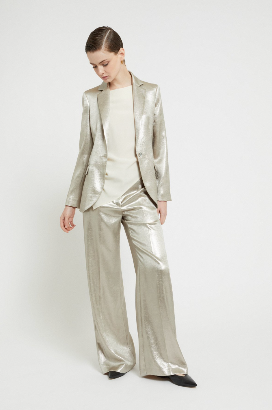 Jacket with shiny effect