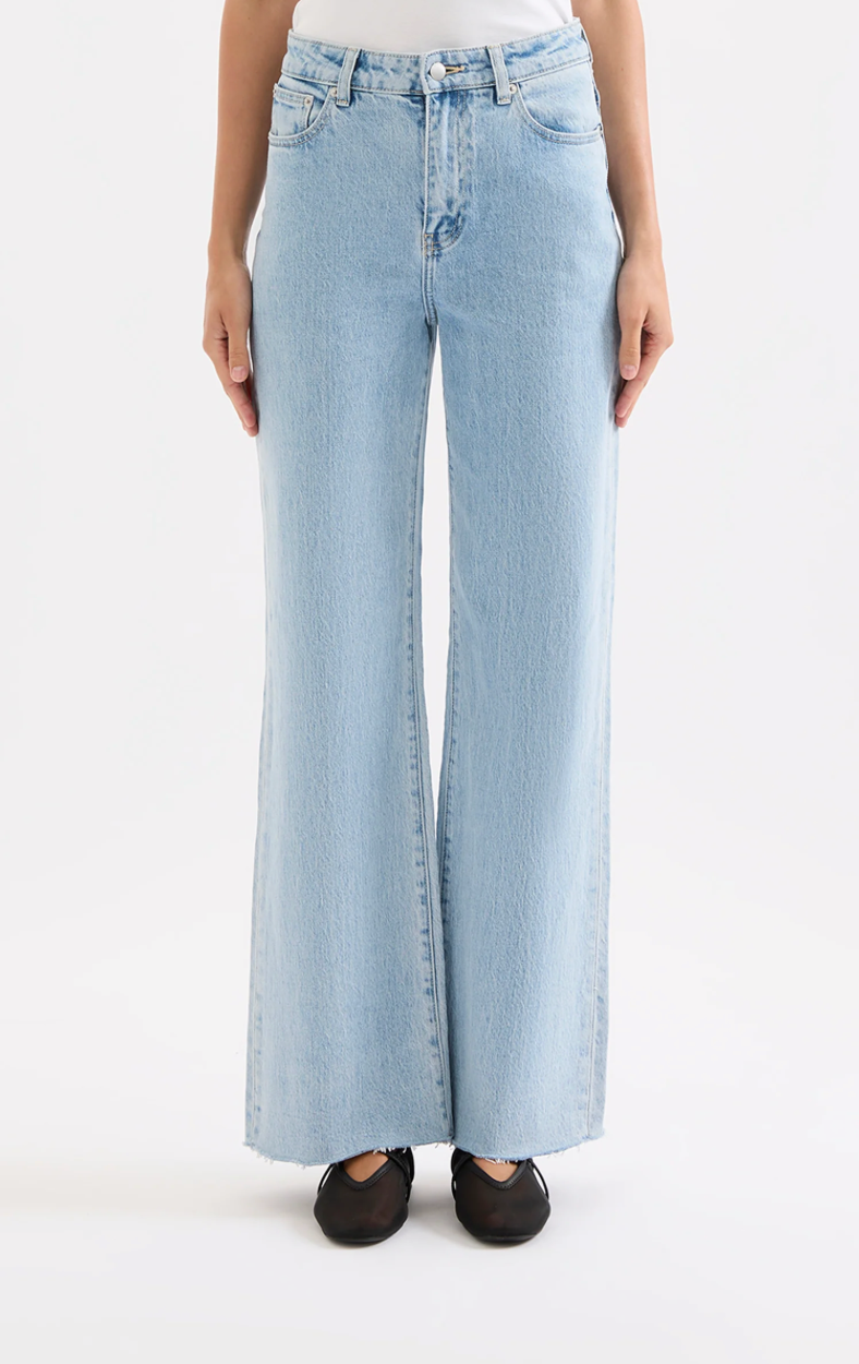 CALI STRETCH WIDE LEG JEAN