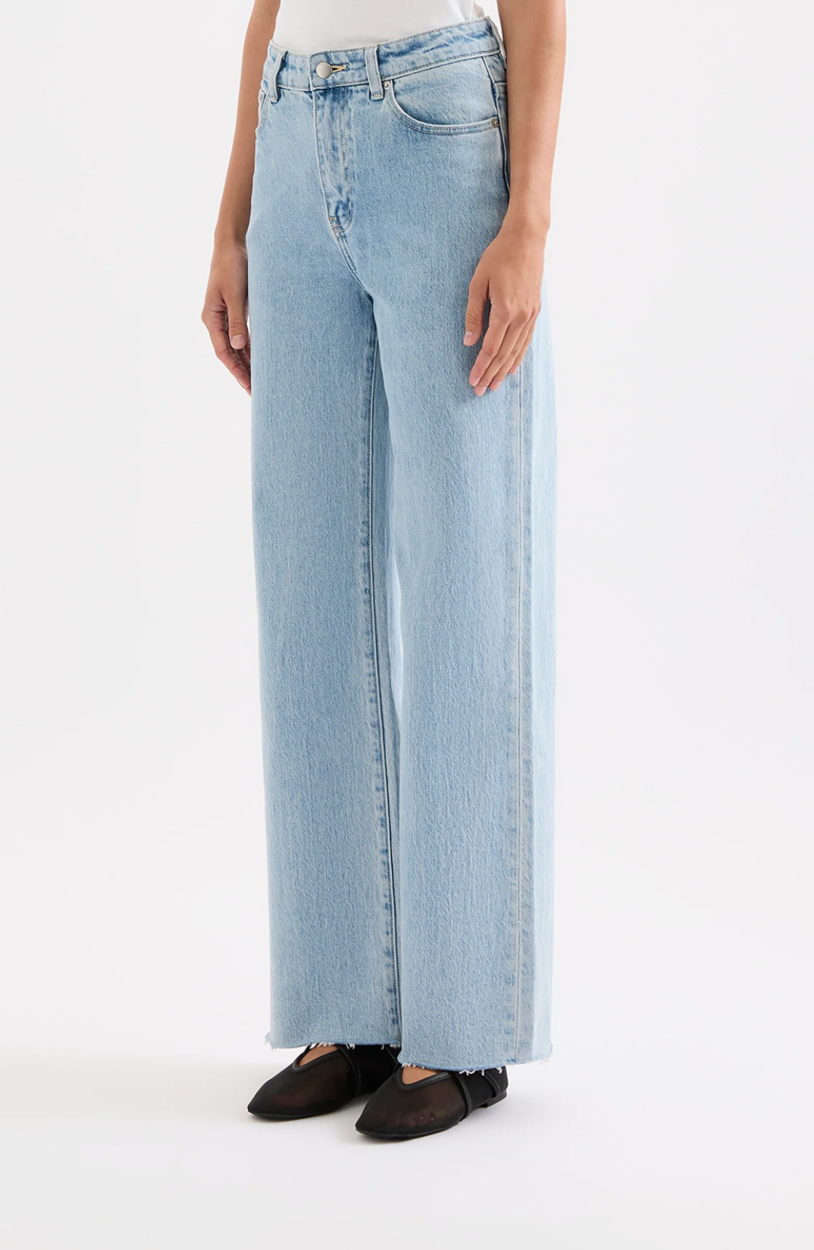 CALI STRETCH WIDE LEG JEAN