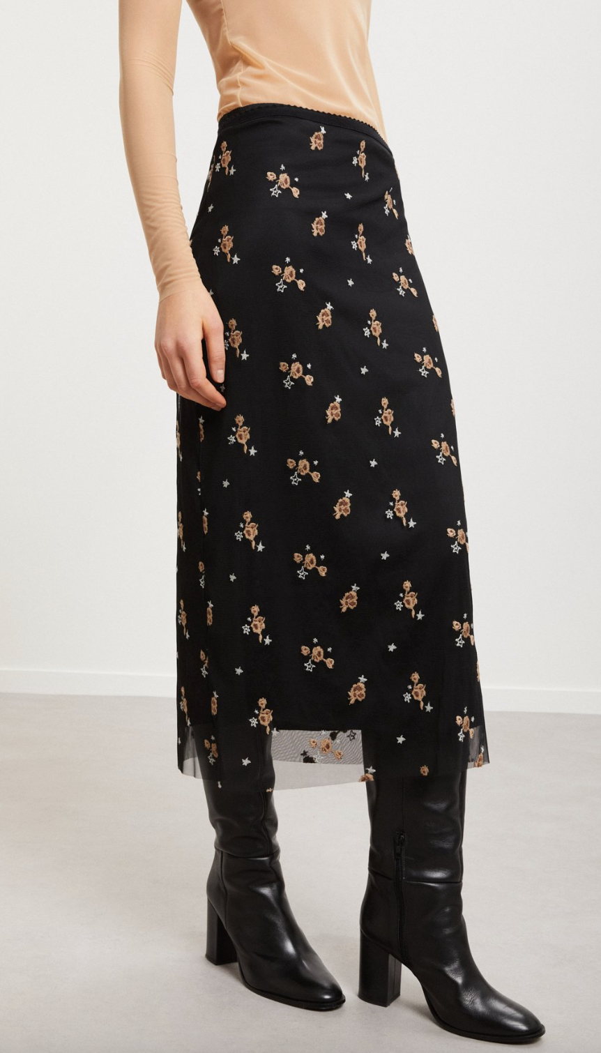 Midi Skirt with Embroidery