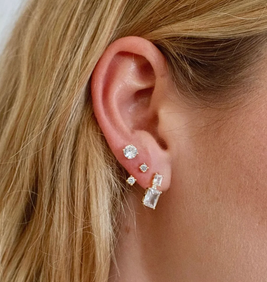AURELIE STUDS