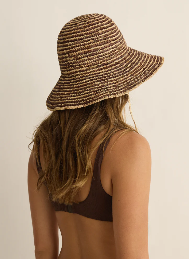 Bonnie hat