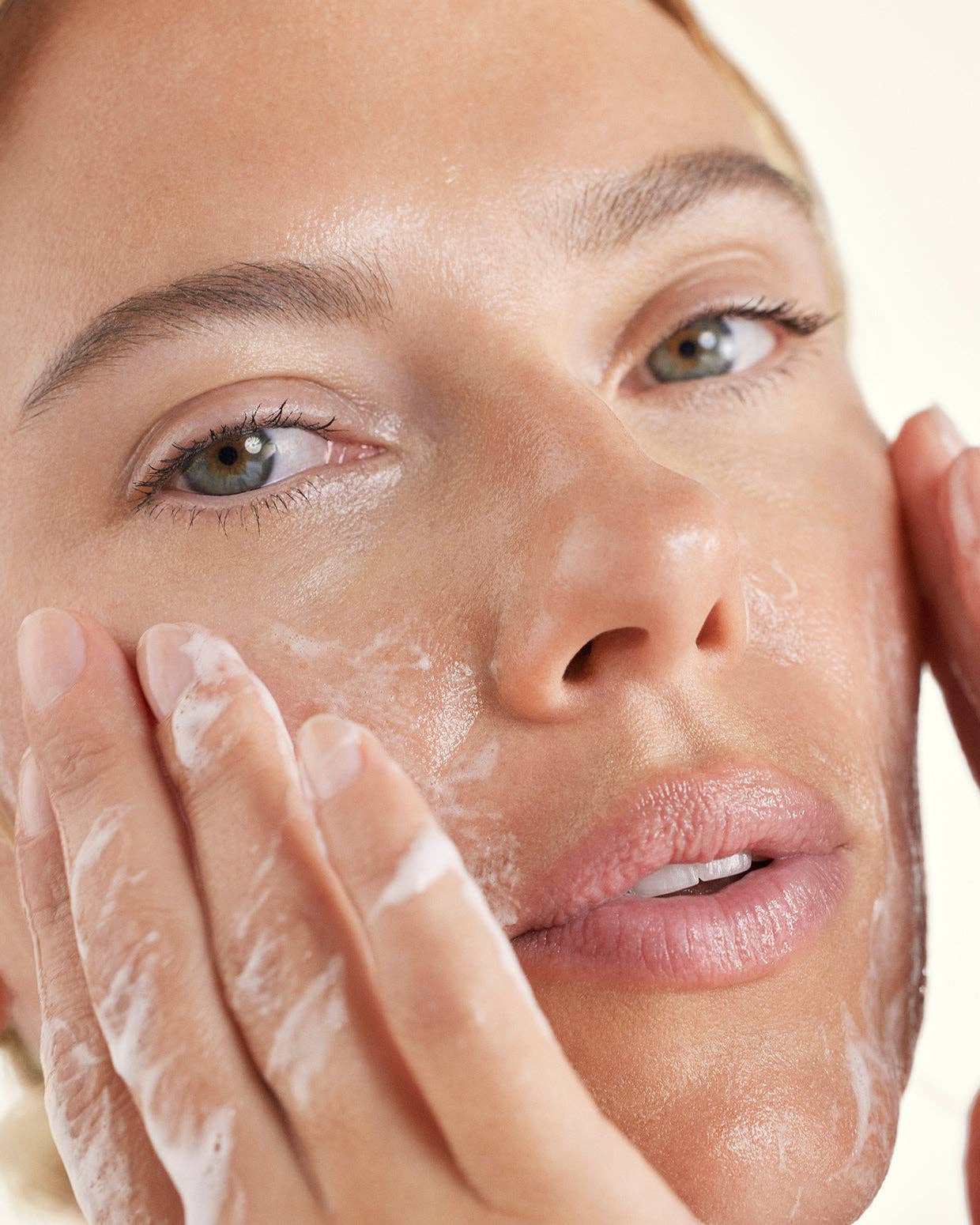 Gentle Micellar Antioxidant Cleanser - Detour Boutiques