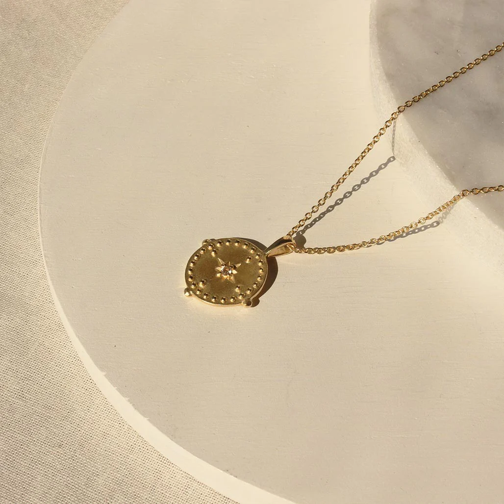Pendant Disc Necklace