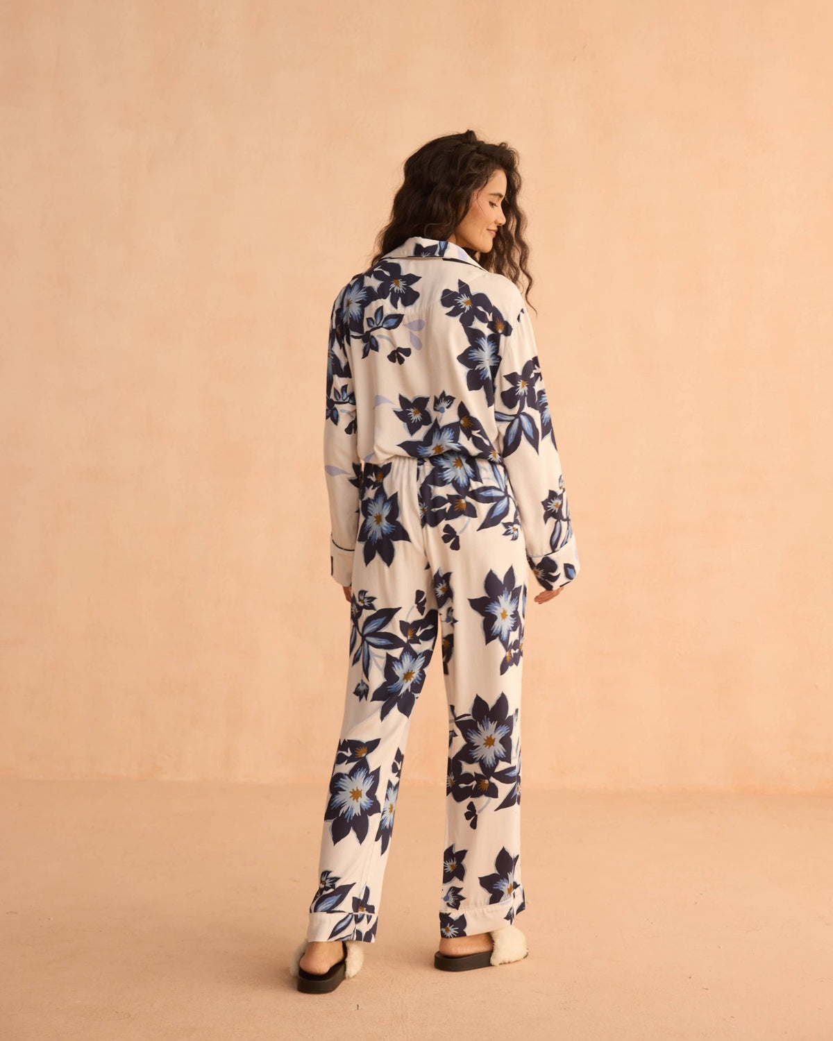 LONG SLEEVE TOP/PANT PJ SET - Detour Boutiques
