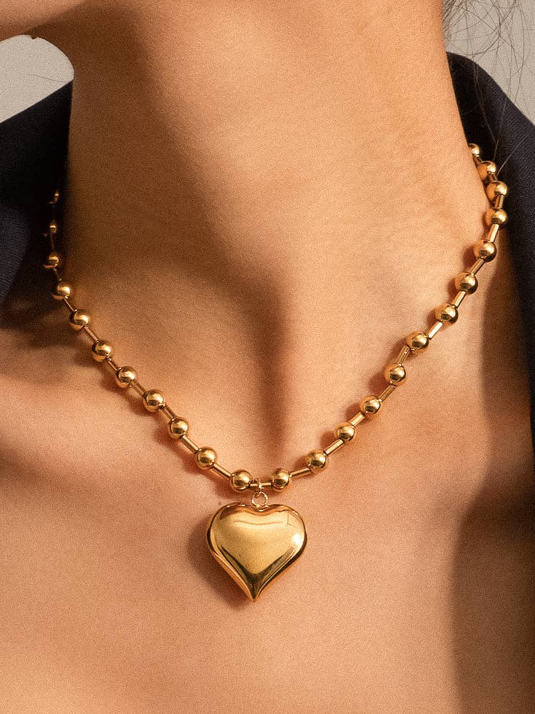 MAIQ Accessories - Paris 18K Gold Non - Tarnish Large Heart Chain Necklace - Detour Boutiques