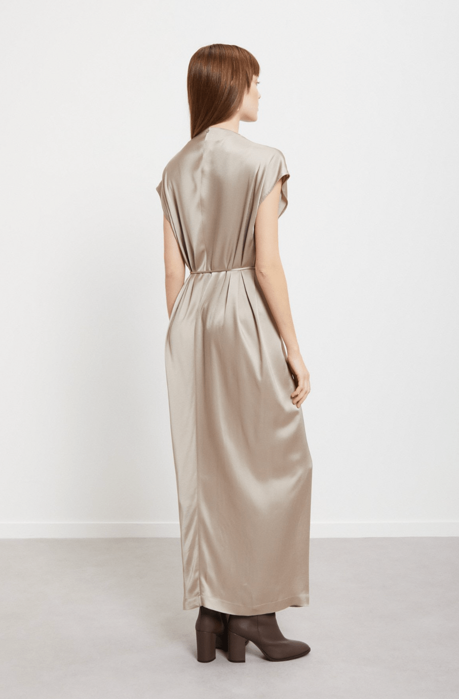 Viscose long dress with belt - Detour Boutiques